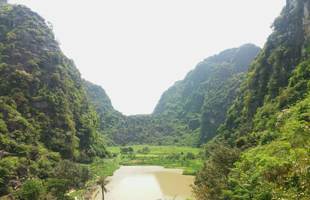 Tranquil Ninh Binh to Majestic Halong Bay